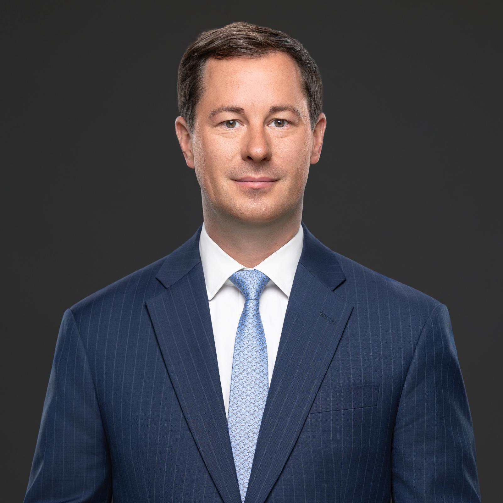 Bob Biver, notary, Luxembourg-based Lawyer and partner at JBV & Partners, specialising in European and international tax law, with a strong background in legal advocacy, public service, and professional legal organisations.